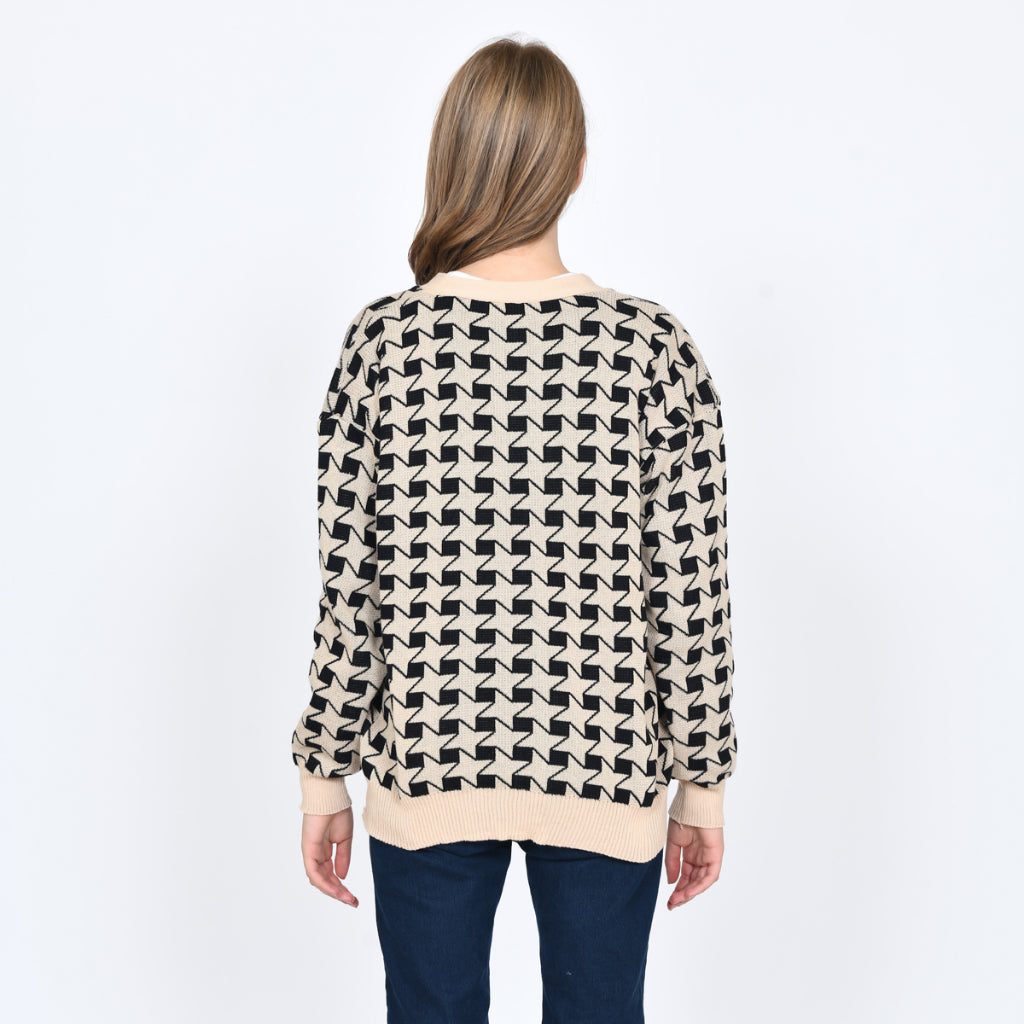 Neckline Premium Knit Cardigan